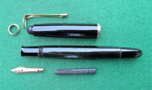 Pelikan 400NN friction fit nib - dismantled.JPG