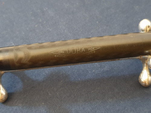 image.jpg (216.18 KiB) Visto 463 volte The DORA Pen - British made