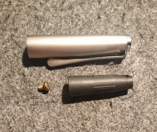 DSC_2624.JPG (1.67 MiB) Visto 1071 volte Cappuccio, controcappuccio e vitina incriminata