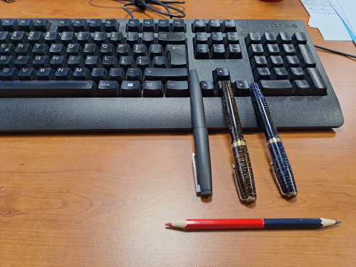 20240208_164711.jpg (4.16 MiB) Visto 4940 volte Parker vacumatic e Lamy 2000