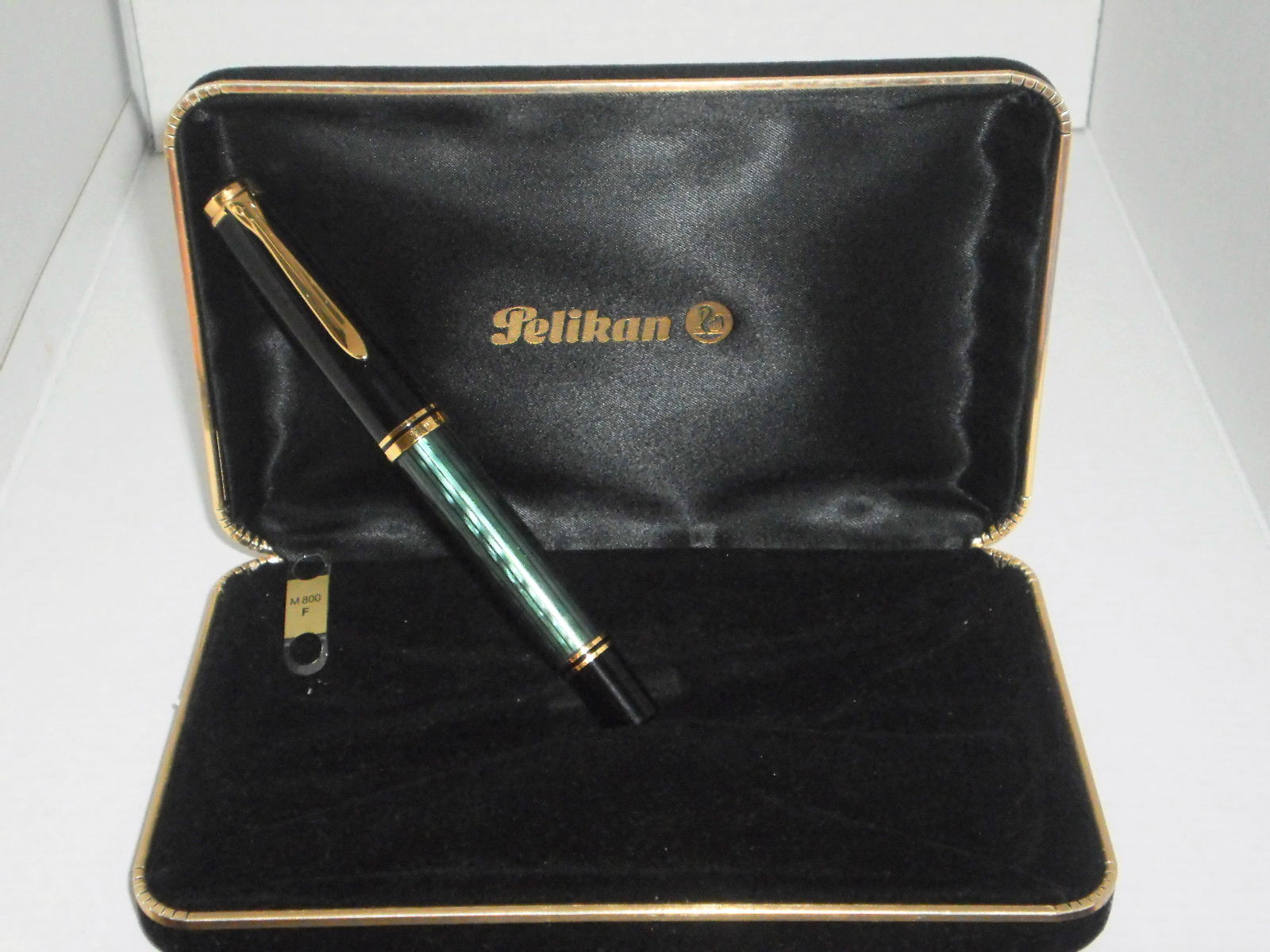 pelikan m8000013.JPG