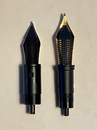 Montegrappa miya vs Jowo 6 retro.jpg