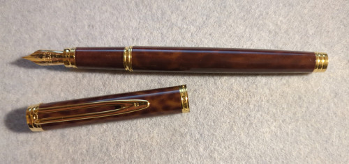 Waterman Gentleman Laquer Brown Marble - aperta