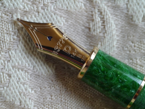 P1170225-3 Platinum 3776 Green Celluloid.jpg