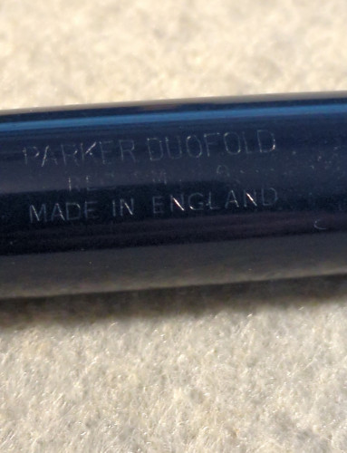 Parker New Duofold UK - incisione sul fusto