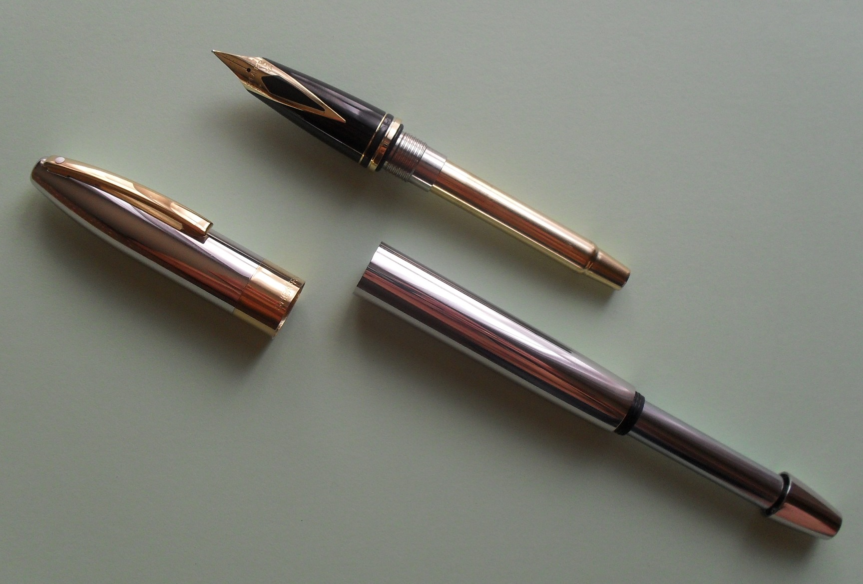 Sheaffer-Legacy-M-aperta-trep-est.jpg