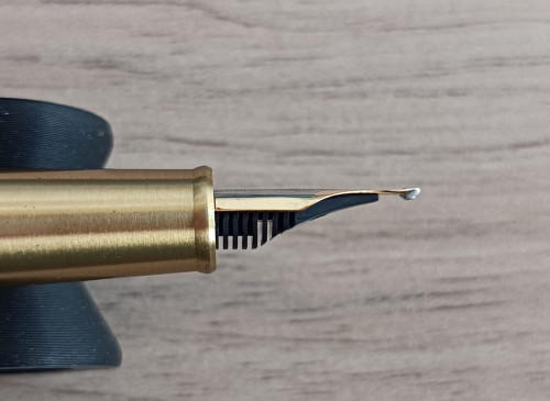 LongBladeF_Hongdian1861.jpg (97.57 KiB) Visto 352 volte Long Blade F su Hongdian 1861