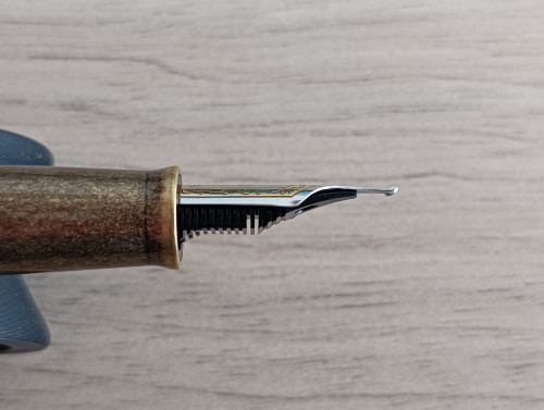 LongKnife_Lemon.jpg (132.02 KiB) Visto 352 volte Long Knife 0.6-0.95 mm di Lemon, montato su Asvine P30