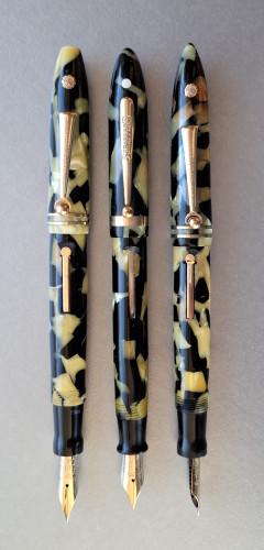 23. Wahl-Eversharp Equipoised n.2 & n.1 with Sheaffer Balance (1st year) posted.jpg