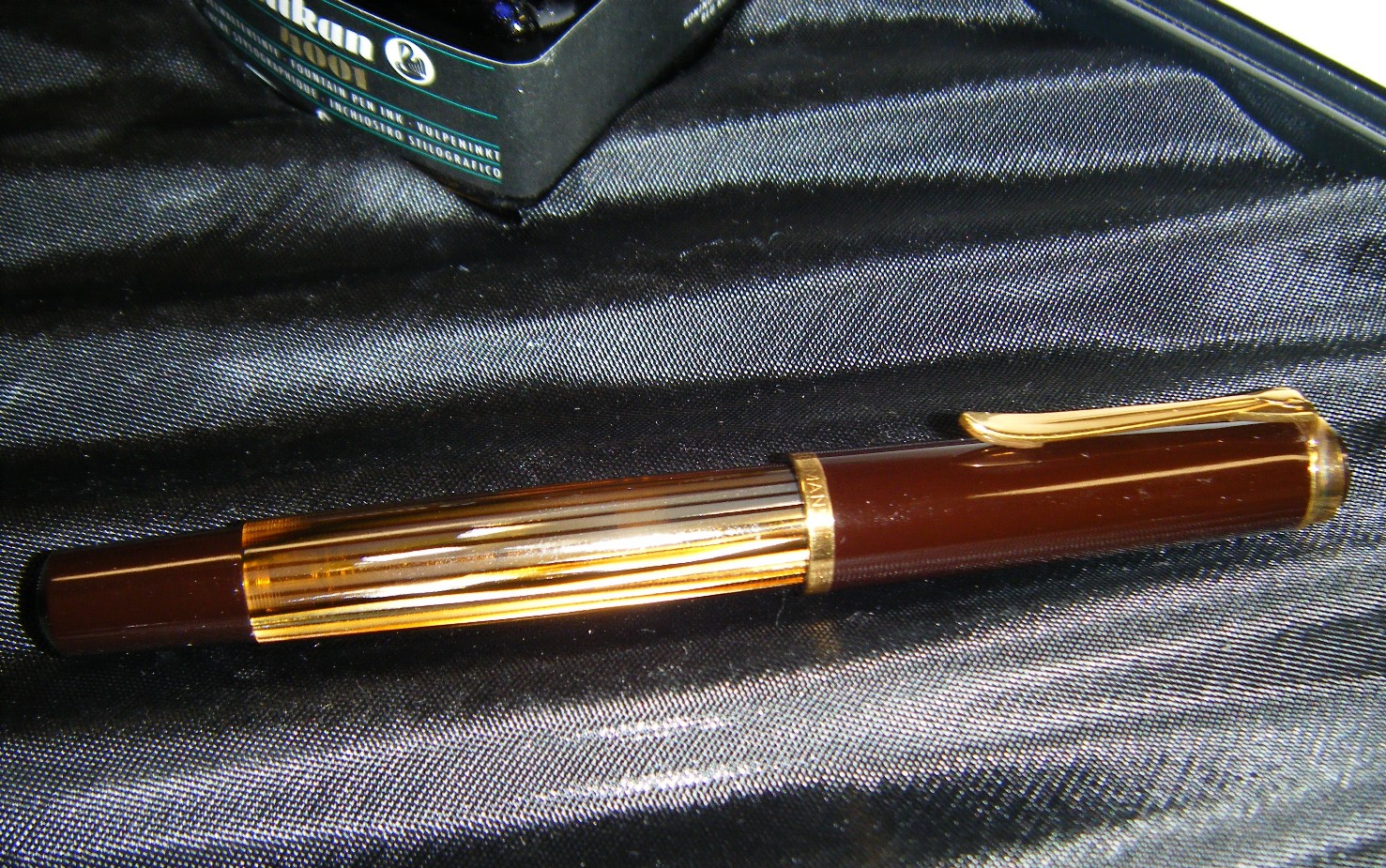 Pelikan M400 04.JPG