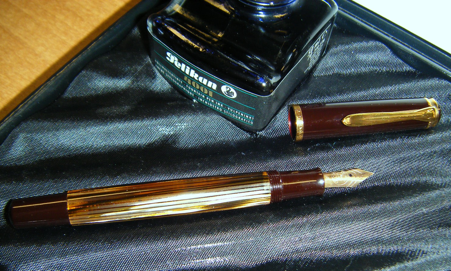 Pelikan M400 05.JPG