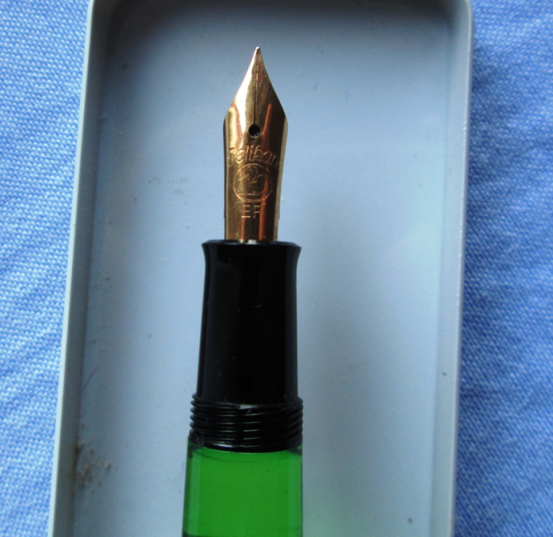 pelikan_120 002.jpg