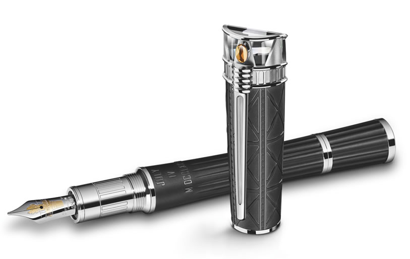 Montblanc Statue of Liberty Fountain Pen - High Res.jpg