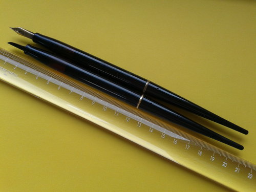 Omas Extra penna per stiloforo.jpg