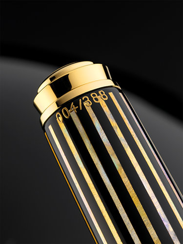 Pelikan M800 Royal Gold.jpg