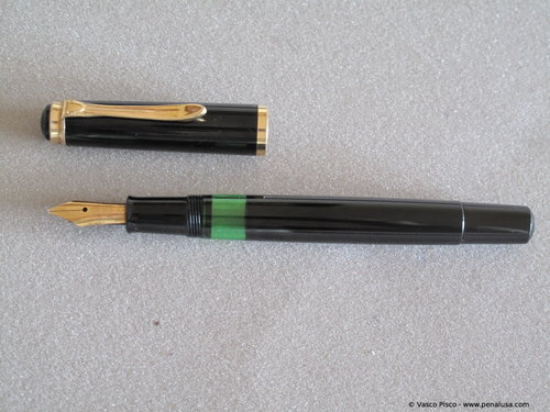 Pelikan-400-black-7.jpg