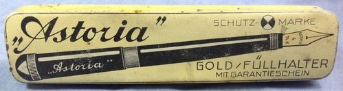 14. 800px-Astoria-No.2-Overlay-FlowerPanelBands-Open - detail.jpg (70.28 KiB) Visto 5679 volte Questa foto l’ha scattata l’agente segreto M-0012