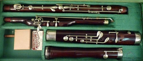 Rosewood Basson 1890 .jpg (177.61 KiB) Visto 7019 volte Rosewood Basson, ca. 1890