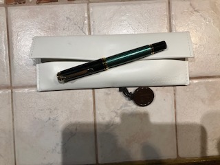 Pelikan M400