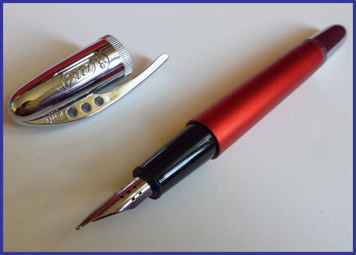 09.jpg (282.75 KiB) Visto 3770 volte Stilografica Bic Turn & Up