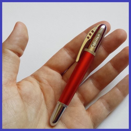 01.jpg (65.15 KiB) Visto 3770 volte sta interamente nel palmo della mano