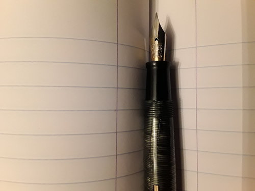 20180521_004053.jpg (1.95 MiB) Visto 1377 volte Pennino Rover Iridio Extra dorato con penna "Stilnova Fulgens"
