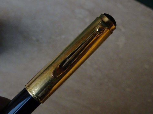 becco.jpg (1.06 MiB) Visto 3349 volte Il famoso fermaglio a becco di pellicano