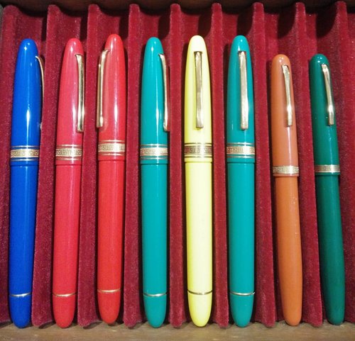 IMG_20190309_174415.jpg (2.09 MiB) Visto 4864 volte Queste se non sbaglio sono Ogiva ma viste le differenti grandezze non capisco se sono o meno dei modelli diversi ...