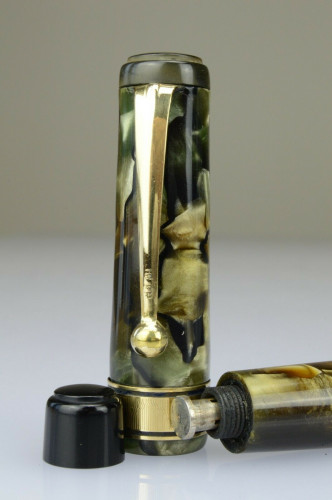 Tibaldi-infrangibile-serie_III_cappuccio.jpg (125.69 KiB) Visto 3292 volte Tibaldi Infrangibile - Serie III - Veretta e fondello