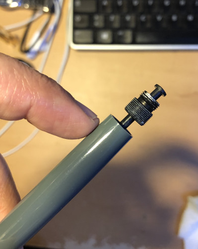 IMG-2776.jpg (1.06 MiB) Visto 1839 volte Filettatura svitata e diaframma bloccato dentro il fusto