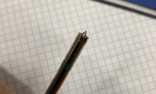 07604A73-4E19-4207-8EE9-52302108DD0B.jpeg (172.11 KiB) Visto 2211 volte Particolare del puntale sommità del refill