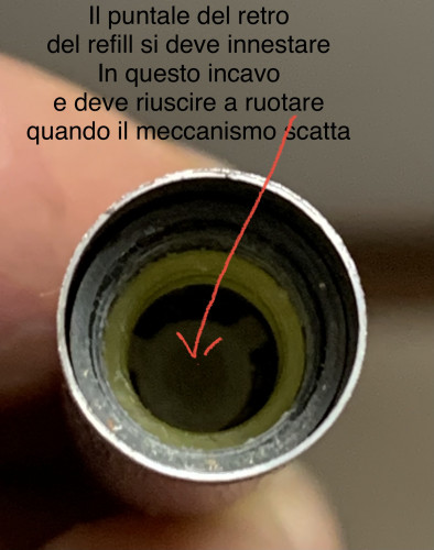 88F23D76-AC1D-4CCA-BF1E-FD99BE756B4D.jpeg (418.74 KiB) Visto 3837 volte Meccanismo di scatto nel cappuccio