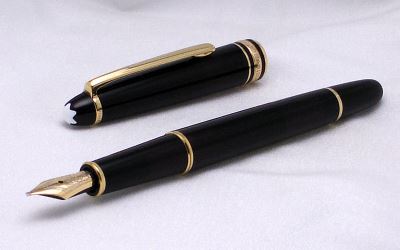 Montblanc_144_Fountain_Pen_3.jpg