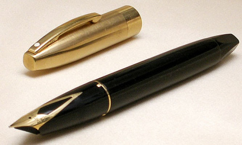 Sheaffer_LEGACY_Fountain_Pen_7.JPG